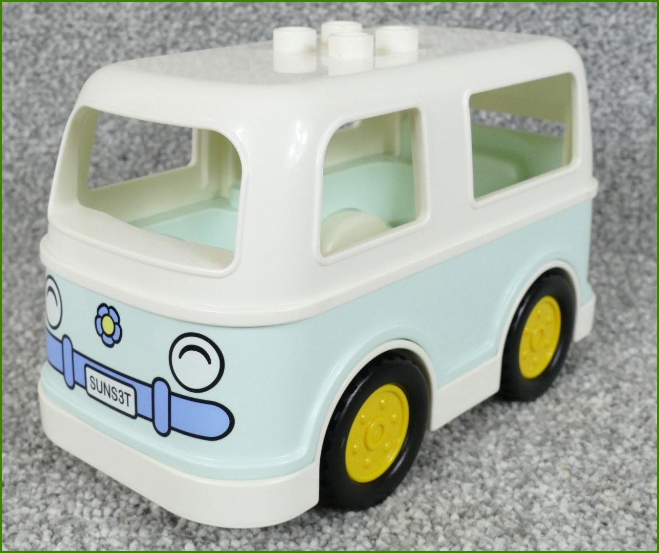 Lego® Duplo® Rodinný Karavan SUNS3T s Květinou v Čele
