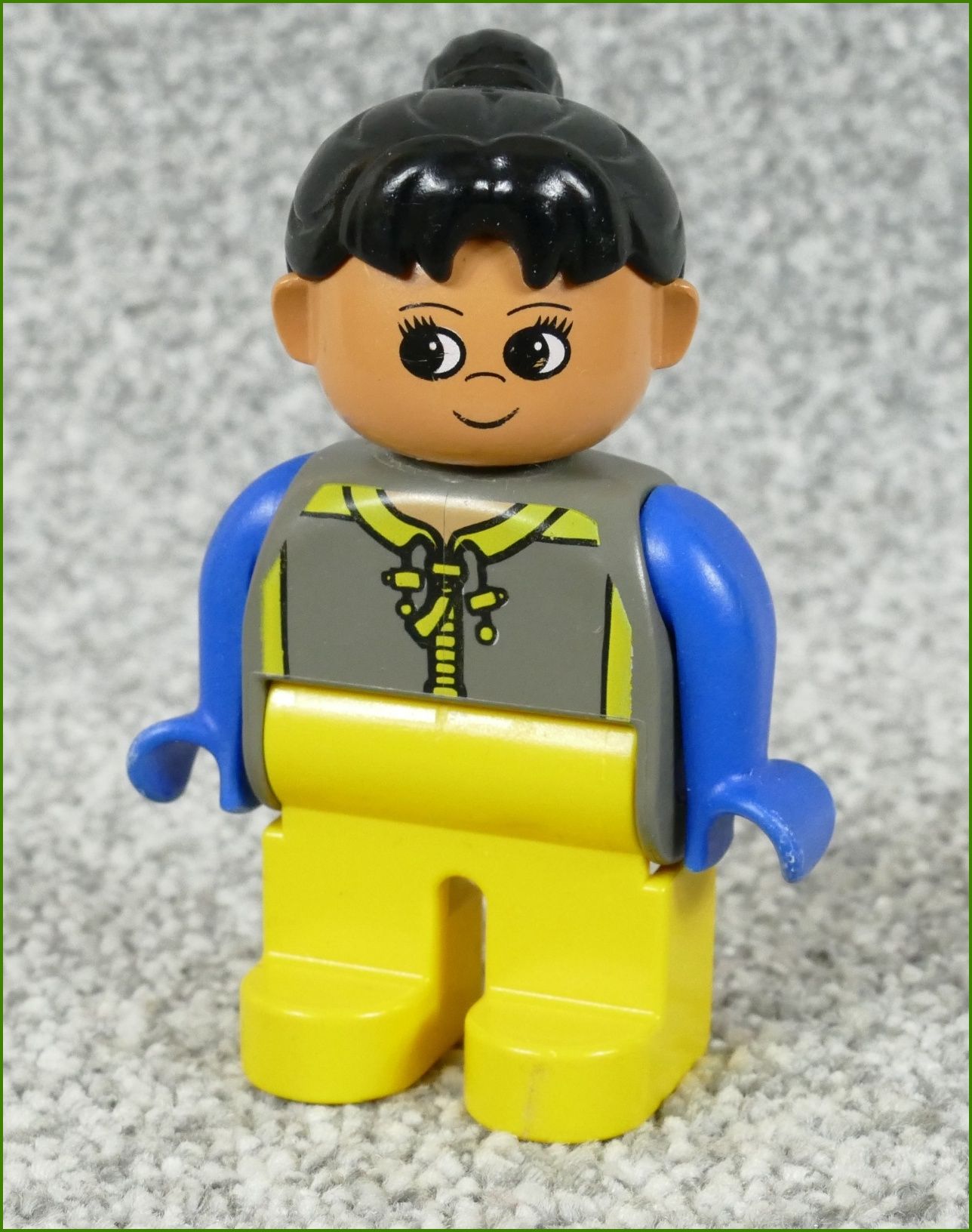 Lego® Duplo® Figurka Maminka V Košili s Černými Vlasy