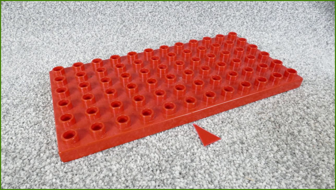 Lego Duplo podložka - 1 prasklinka