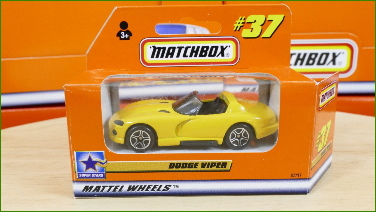 Matchbox Autíčko #37 - Dodge Viper