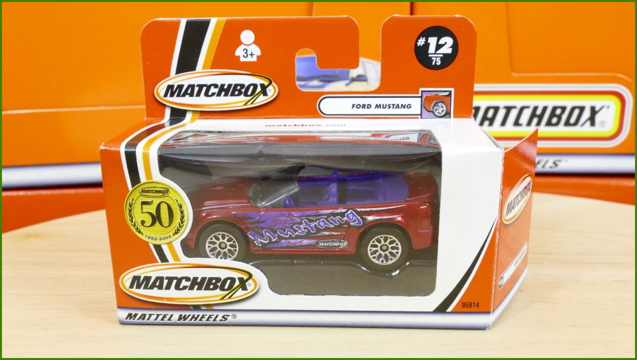 Matchbox Autíčko #12 - Ford Mustang