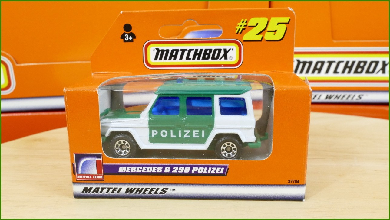Matchbox Autíčko #25 - Mercedes-Benz 280 GE