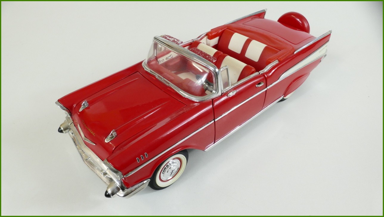 Model Road Legends 1:18 - ´57 Chevrolet Belair