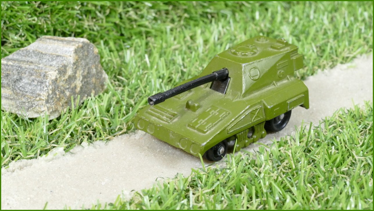 Autíčko Matchbox Rolamatics No.70 S.P.Gun - Bez Pásů