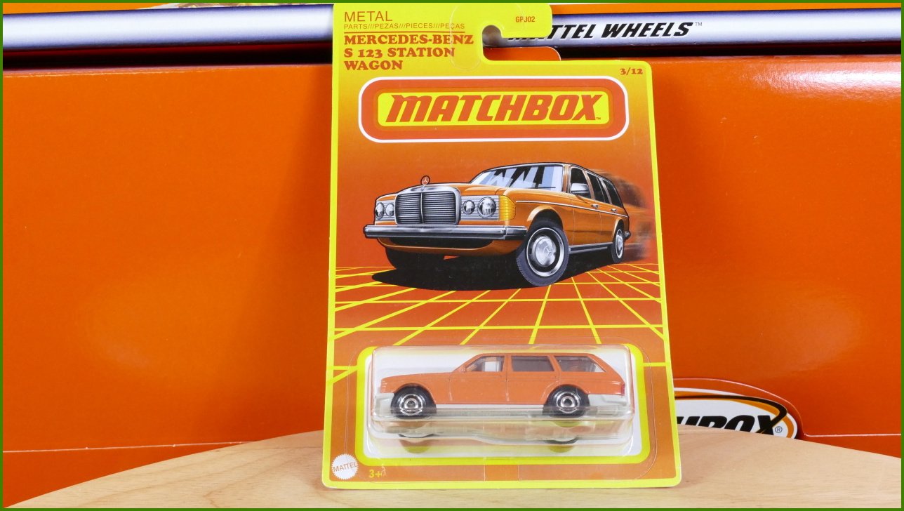Matchbox Autíčko Mercedes-Benz S 123 Station Wagon