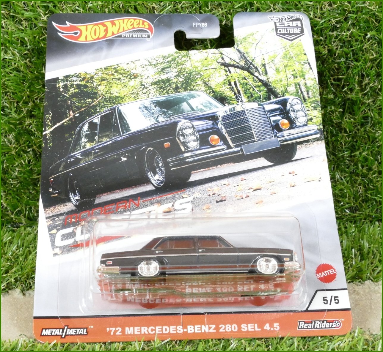 Angličák Model Autíčka Hot Wheels ´72 Mercedes-Benz 280 SEL 4.5 (REAL RIDERS)