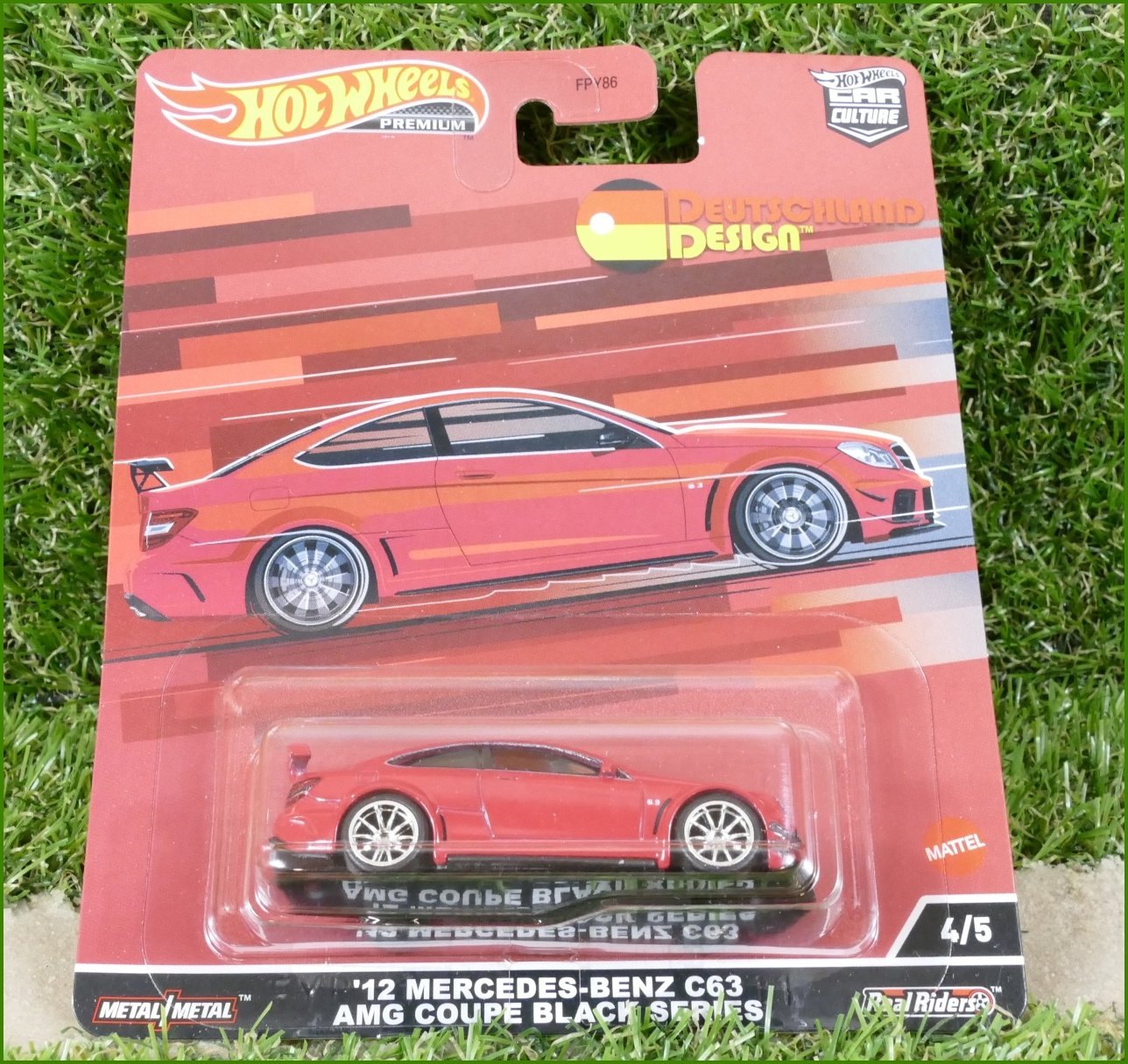 Angličák Model Autíčka Hot Wheels ´12 Mercedes-Benz C63 AMG Coupe Black Series (REAL RIDERS)