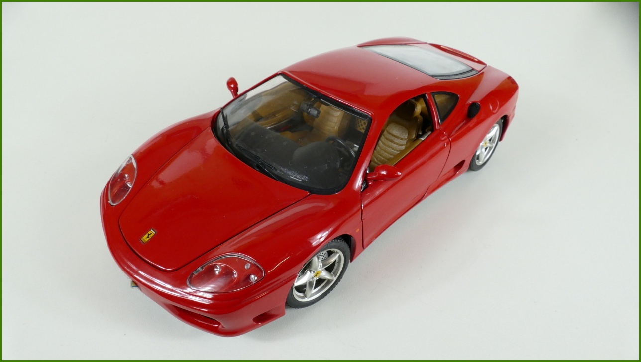 Kovový Model Bburago 1:18 - Ferrari 360 Modena (1999)