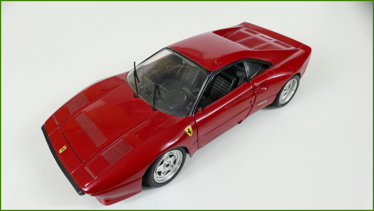 Model Hot Wheels 1:18 - Ferrari 288 GTO - Viz Popis
