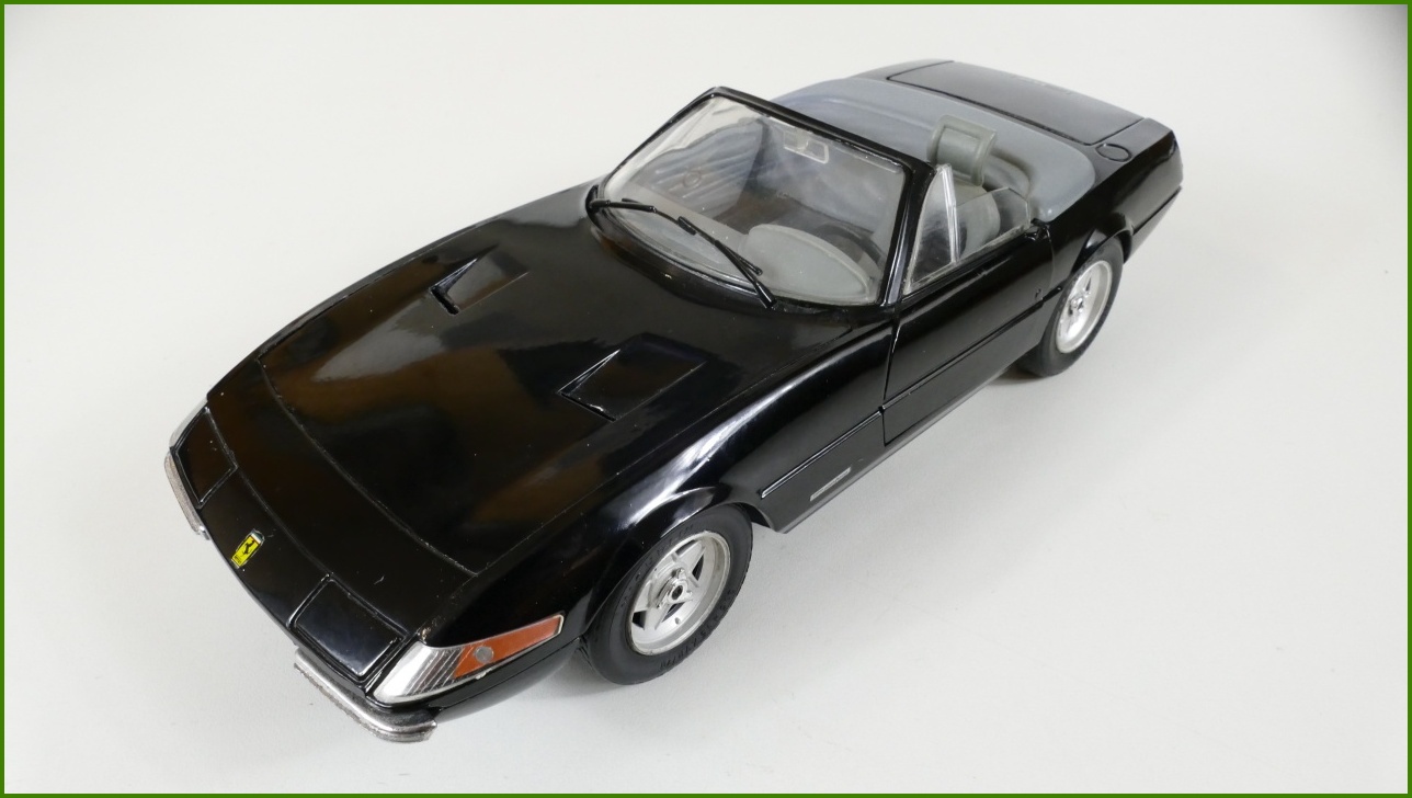 Model Auta Giodi 1:18 - Ferrari 365 GTS/4 Daytona 1969 - Viz Popis