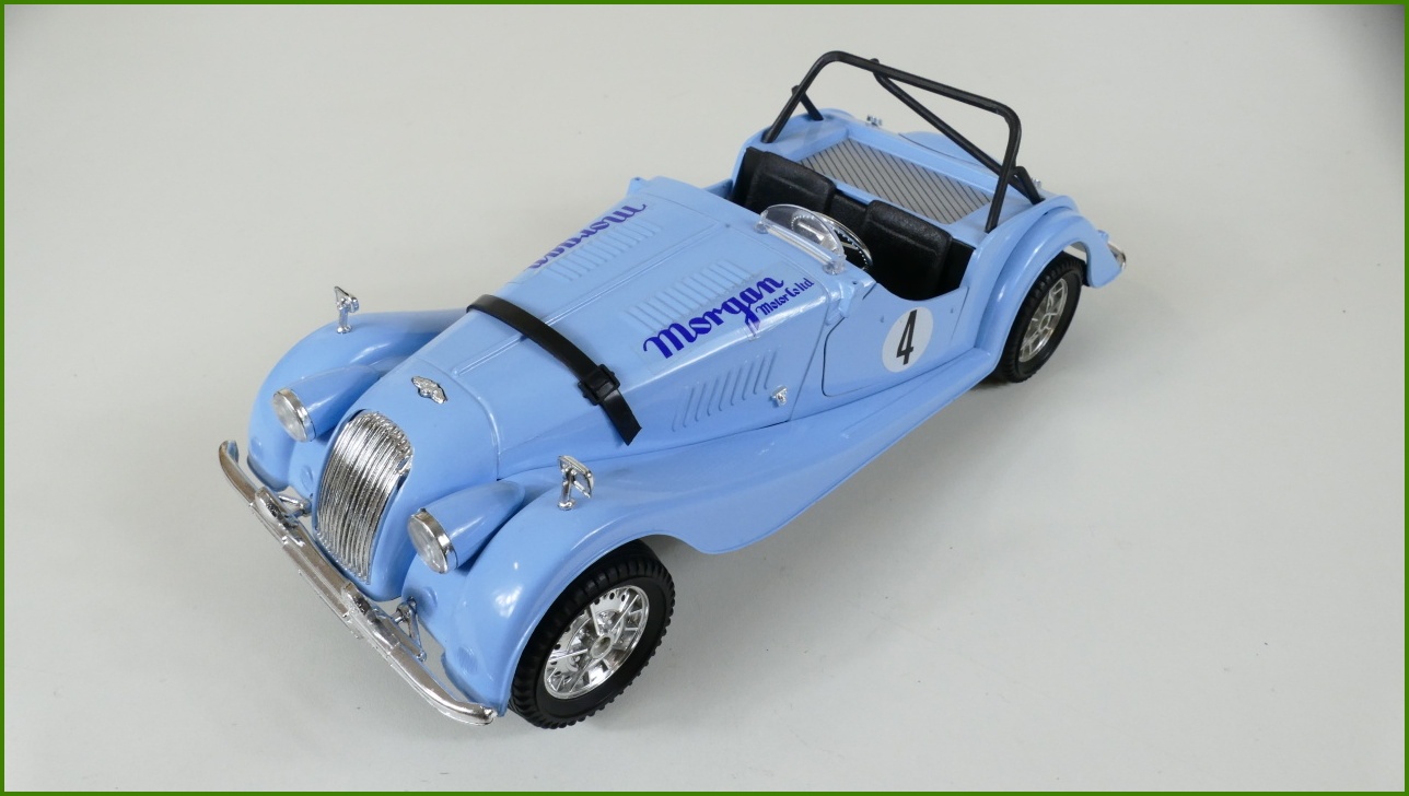 Model Auta Polistil 1:16 - Morgan Plus 8