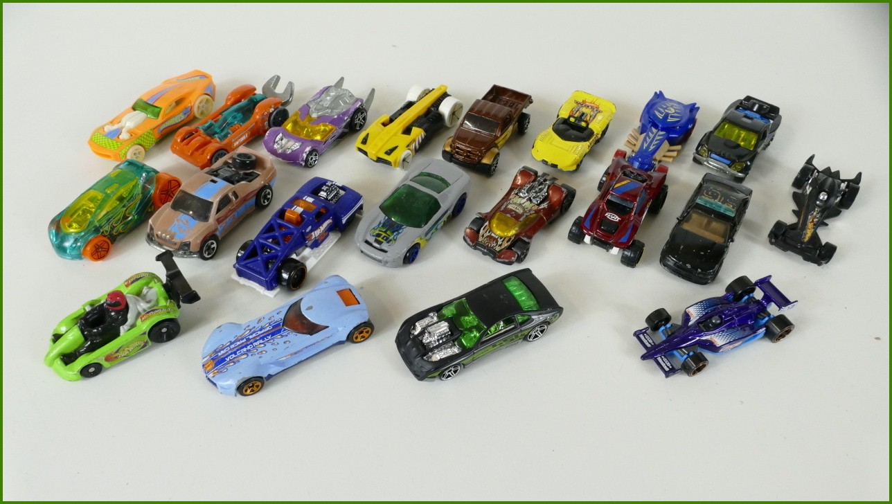 Sestava Autíček Hot Wheels 20 ks