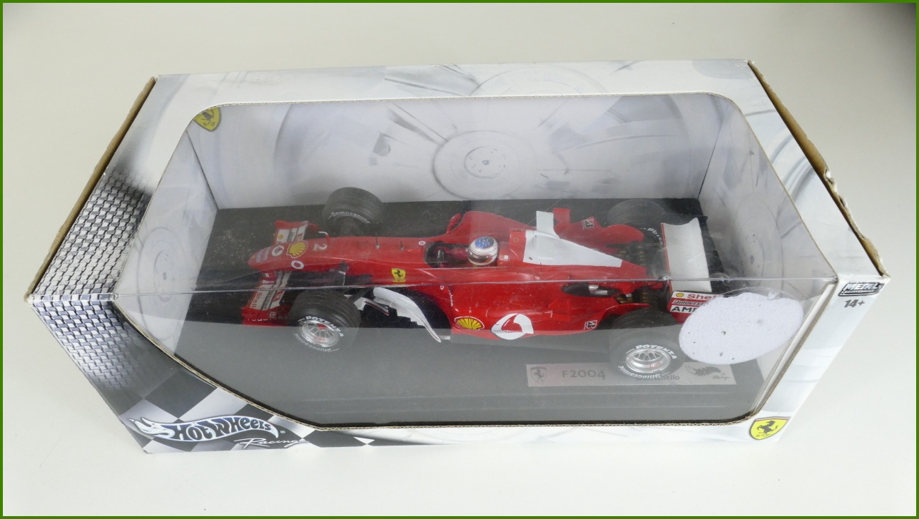 Model Formule Hot Wheels 1:18 - Ferrari F1 F2004 - Rubens Barrichello s Krabicí