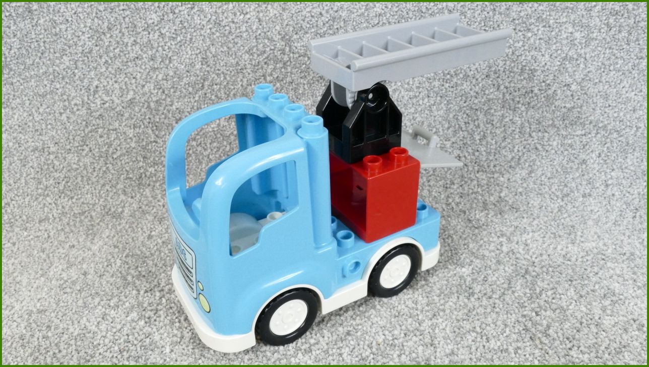 Lego Duplo nákladní auto s kontejnerem a žebříkem