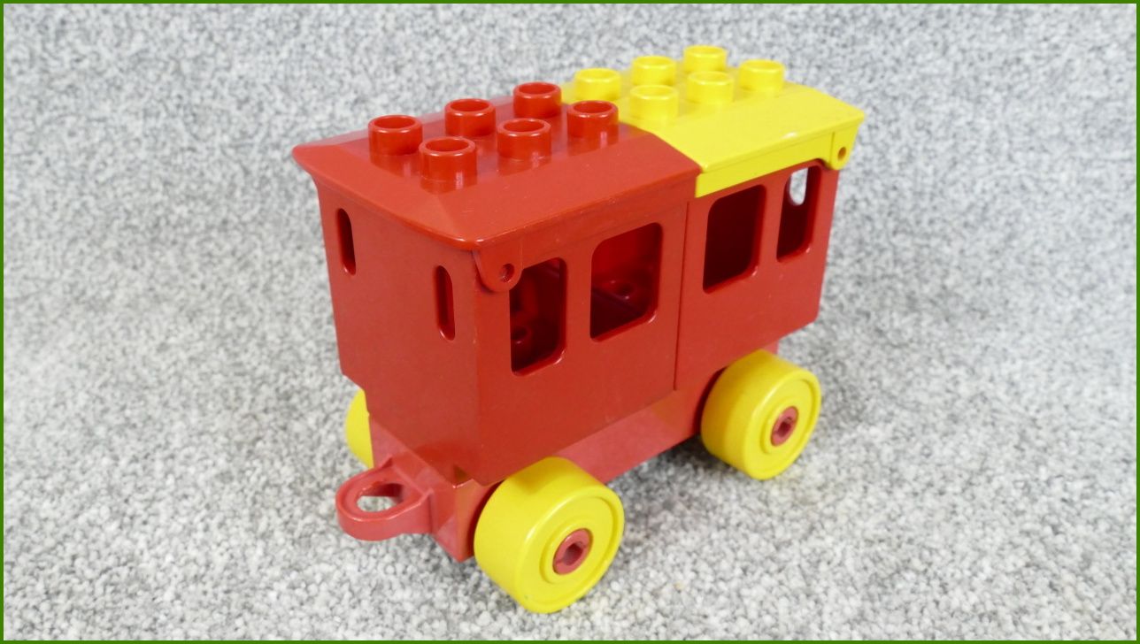 Lego Duplo vagonek s korbami