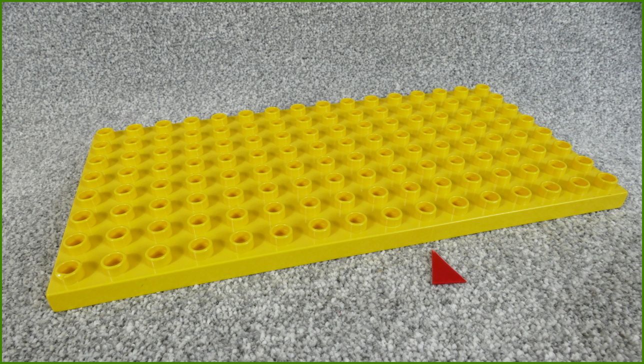 Lego Duplo podložka 8x16 - 1 prasklinka