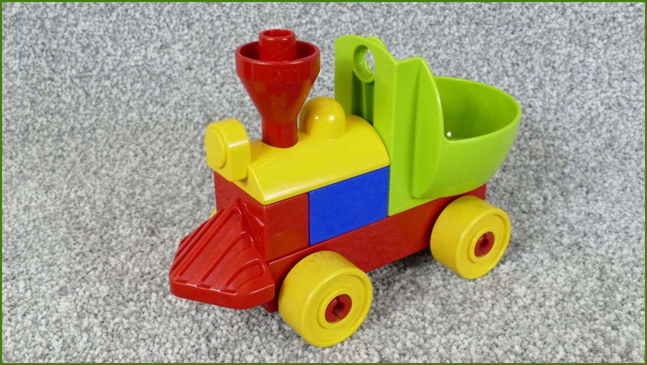 Lego Duplo mašinka s podvozkem