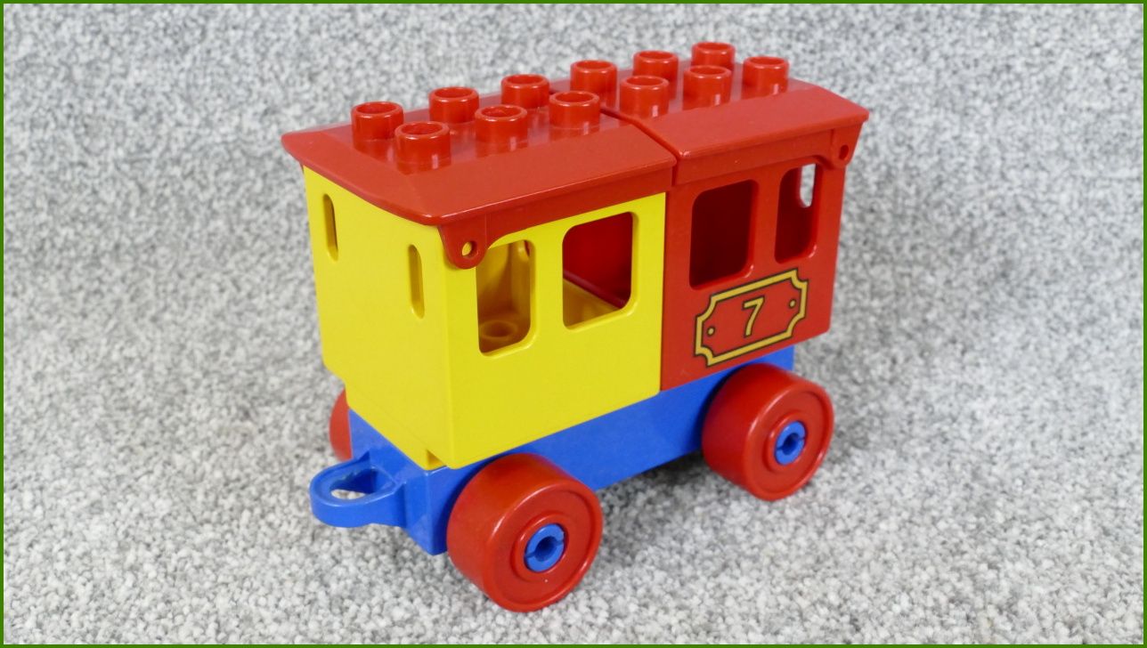 Lego Duplo vagonek s korbami pro cestující