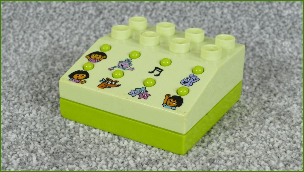 Lego® Duplo® Panel vydávající 8 různých zvuků - Dora The Explorer