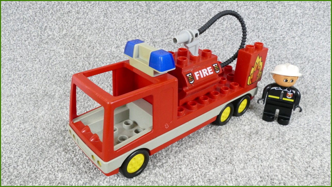 Lego Duplo hasičské auto s hasičem