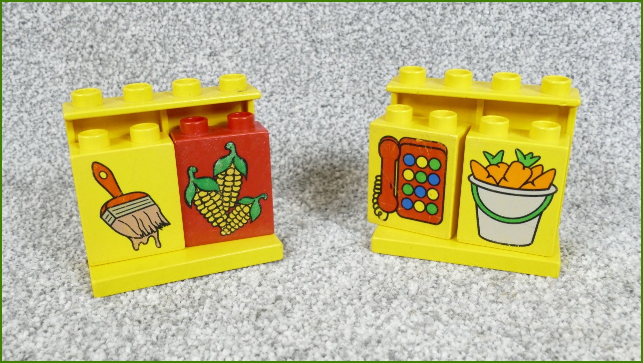 Lego Duplo poličky s kostkami s obrázky