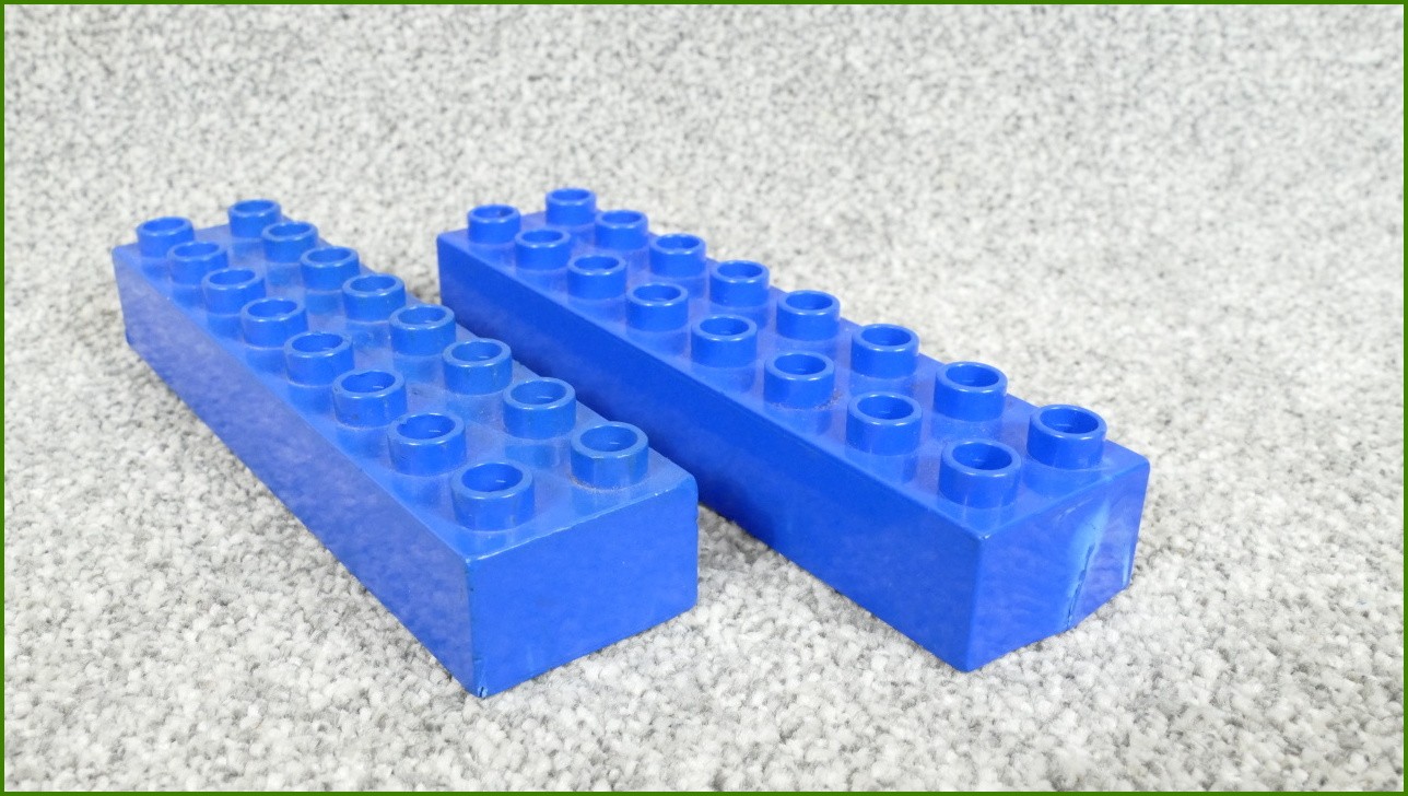 Lego Duplo kostky dlouhé - pravá vada