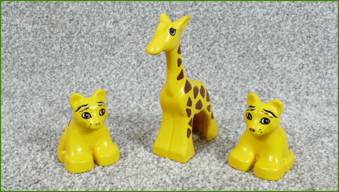 Lego Duplo tygříci a žirafa