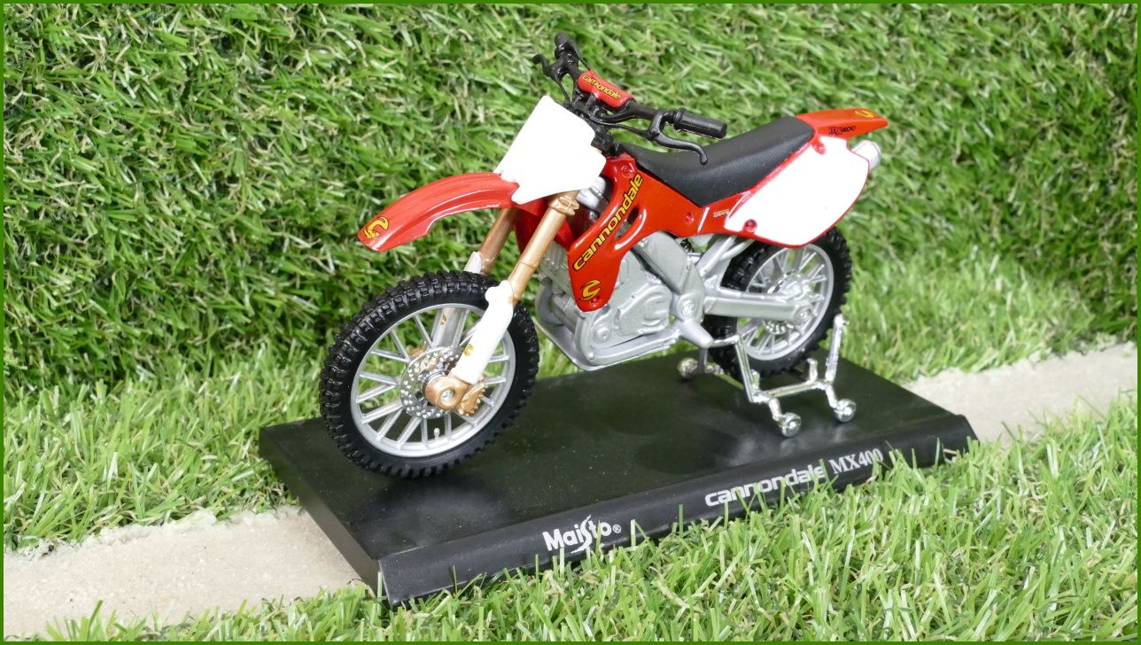 Model Replika Maisto Motorka 1:18 - Cannondale MX400