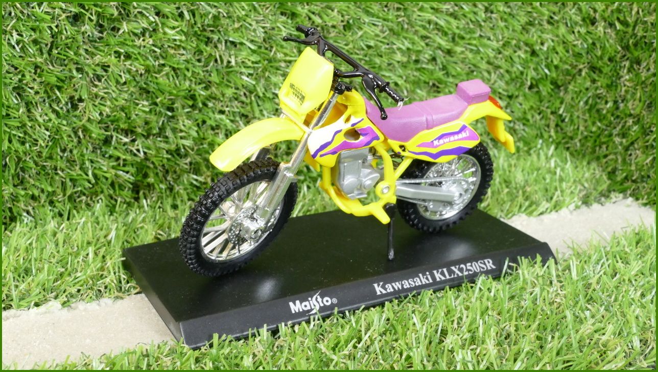 Model Replika Maisto Motorka 1:18 - Kawasaki KLX250SR