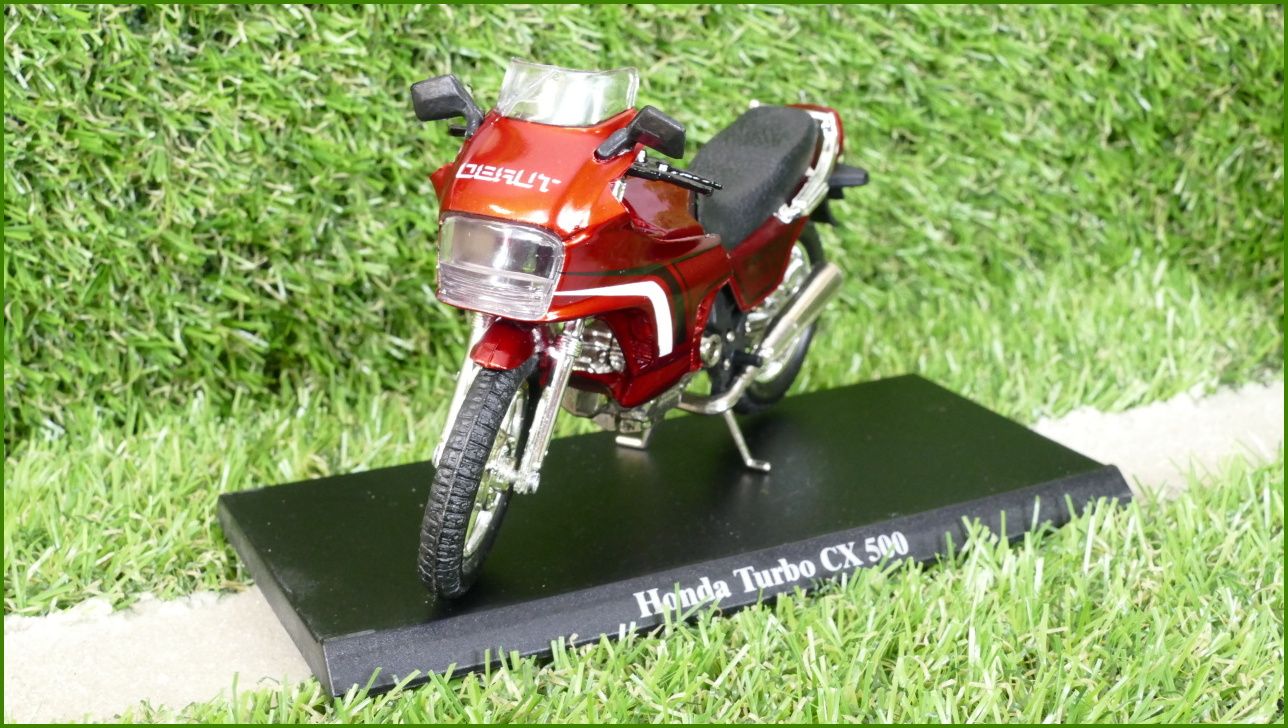 Model Replika Motorka 1:18 - Honda Turbo CX 500 - Viz Popis