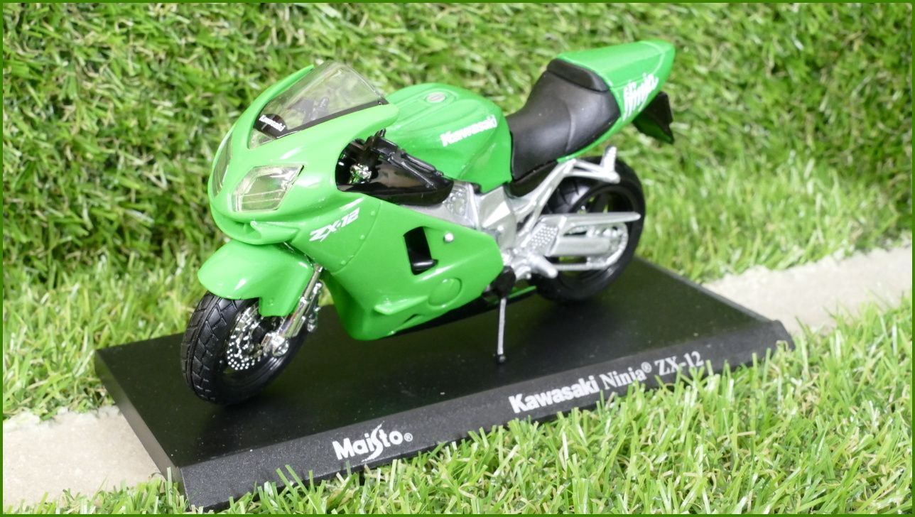 Model Replika Maisto Motorka 1:18 - Kawasaki Ninja ZX-12