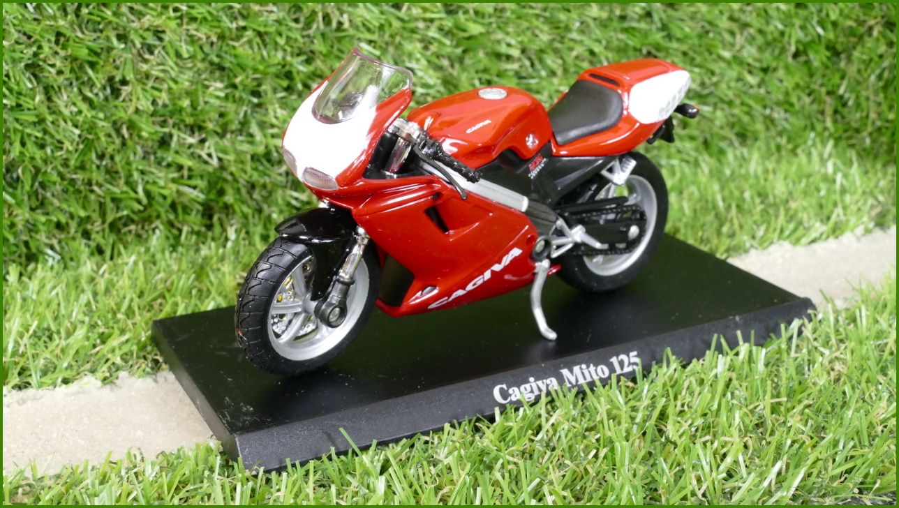 Model Replika Motorka 1:18 - Cagiva Mito 125