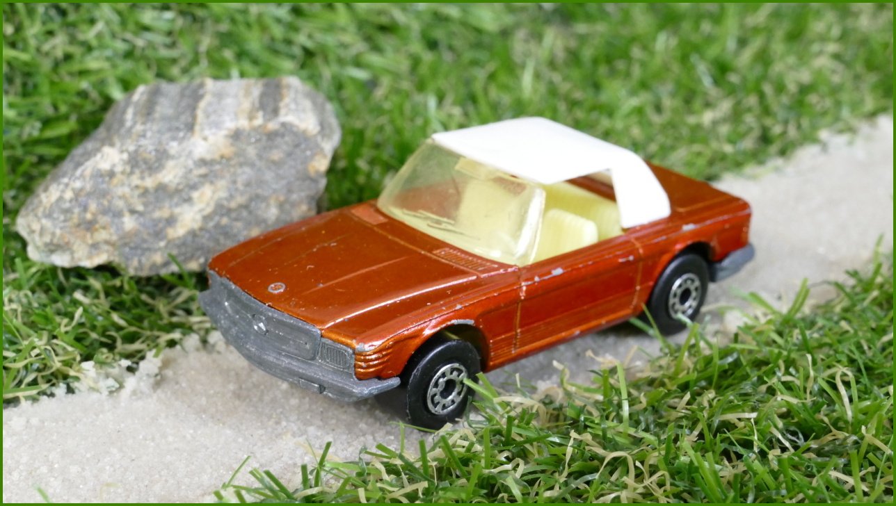 Autíčko Matchbox Superfast No.6 Mercedes 350 SL (Lesney)
