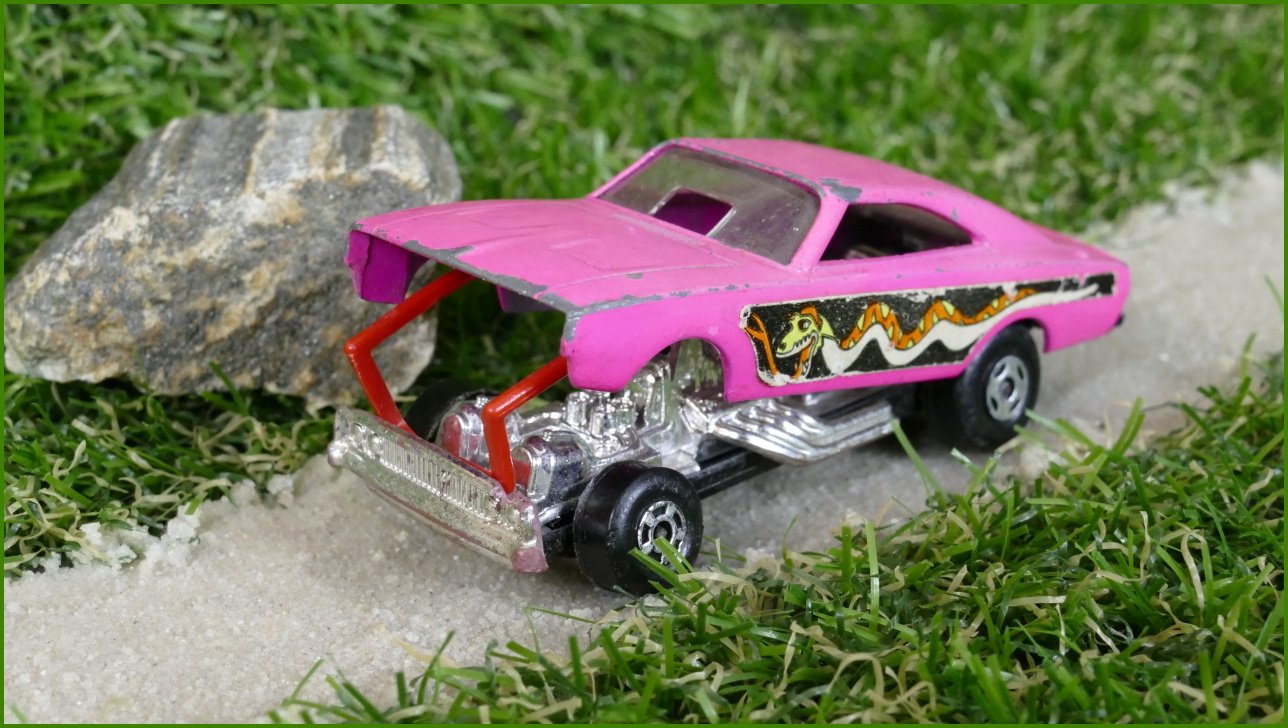 Autíčko Matchbox Superfast No.10 Dodge Dragster (Lesney)