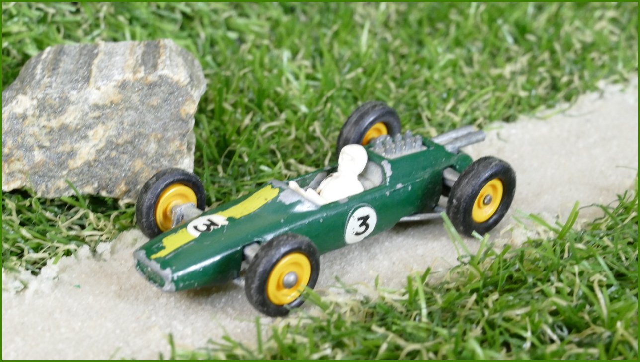 Autíčko Matchbox No.19 - Lotus (Lesney)