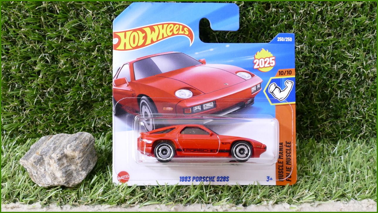 Angličák Model Autíčka Hot Wheels 1983 Porsche 928S (MUSCLE MANIA)