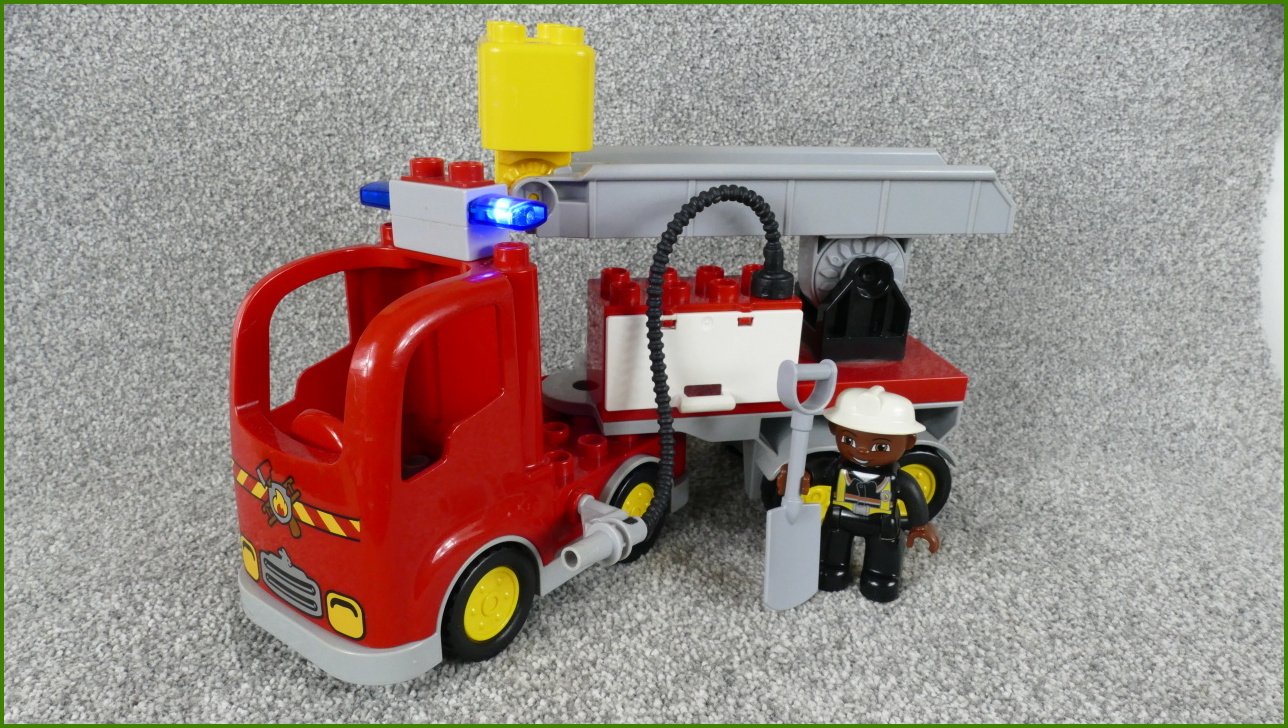 Lego® Duplo® Hasičské Auto se Žebříkem a Příslušenstvím