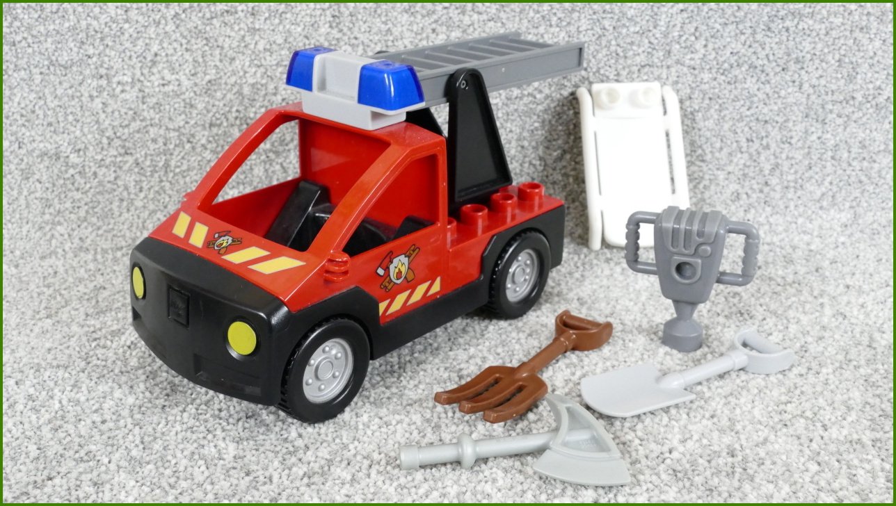Lego® Duplo® Hasičské Větší Osobní Auto se Žebříkem a Příslušenstvím