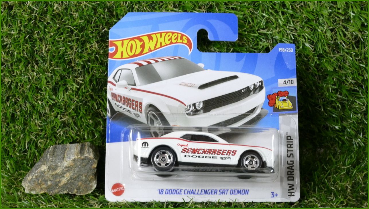 Angličák Autíčko Hot Wheels ´68 Dodge Challenger SRT Demon (HW DRAG STRIP)