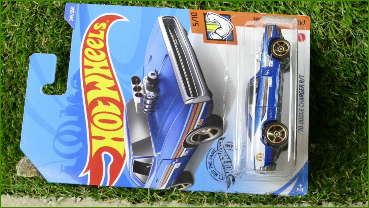 Angličák Autíčko Hot Wheels ´70 Dodge Charger R/T (MUSCLE MANIA)