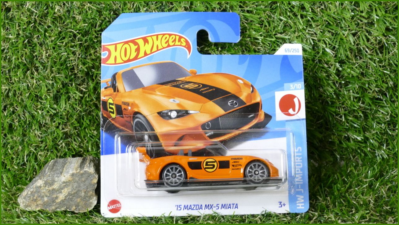 Angličák Autíčko Hot Wheels ´15 Mazda MX-5 Miata (HW J-IMPORTS)
