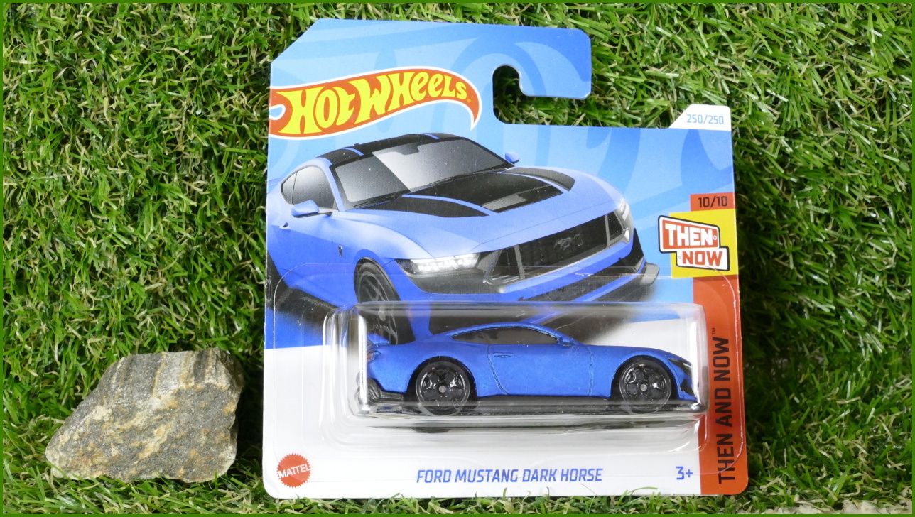 Angličák Autíčko Hot Wheels Ford Mustang Dark Horse (THEN AND NOW)