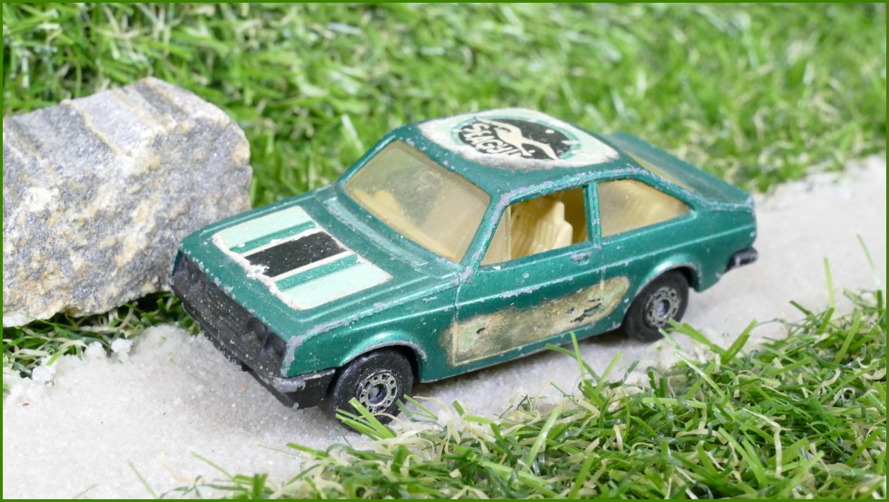 Model Autíčka Matchbox Lesney No.9 - Ford Escort RS2000
