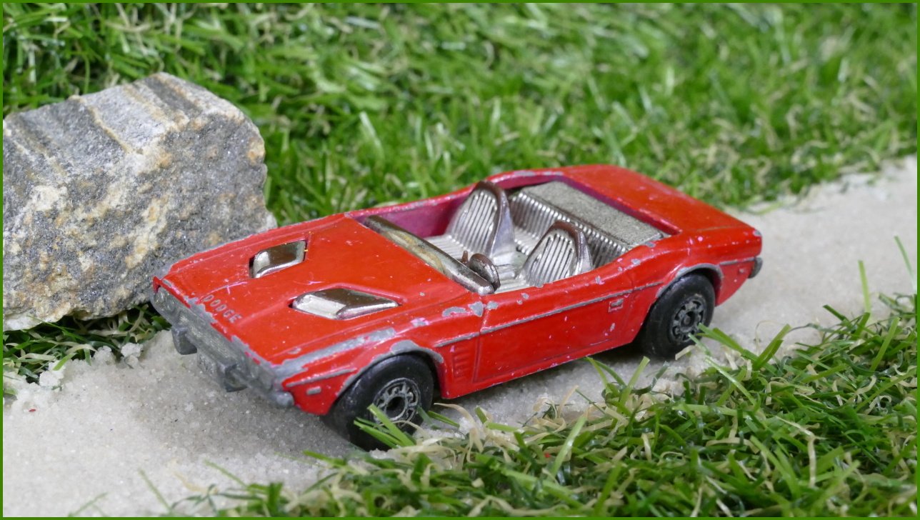 Model Autíčka Matchbox Lesney No.1 - Dodge Challenger - bez střechy a předního skla