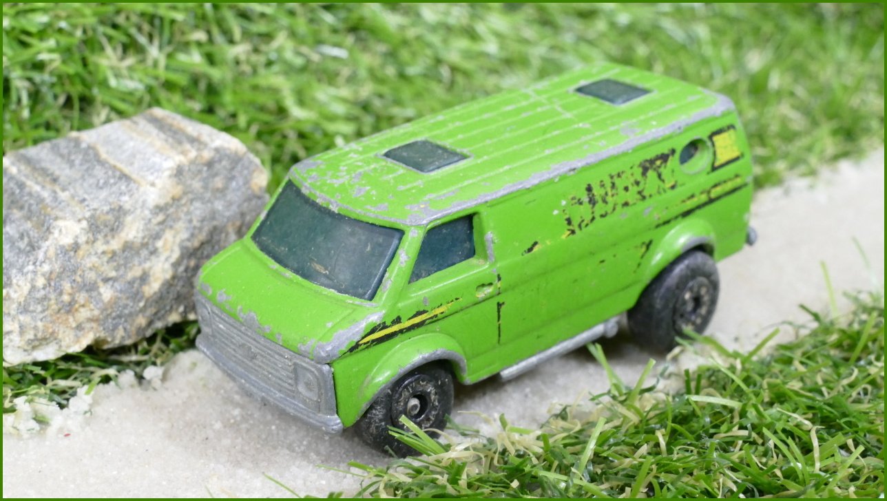 Model Autíčka Matchbox Lesney No.68 - Chevy Van