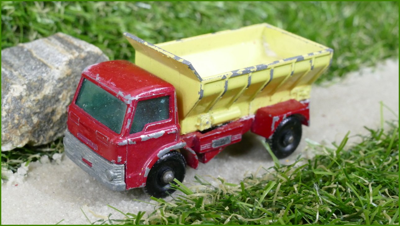 Model Autíčka Matchbox Lesney No.70 - Grit-Spreading Truck