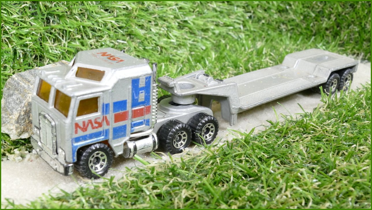 Model Autíčka Matchbox Lesney Kenworth s návěsem