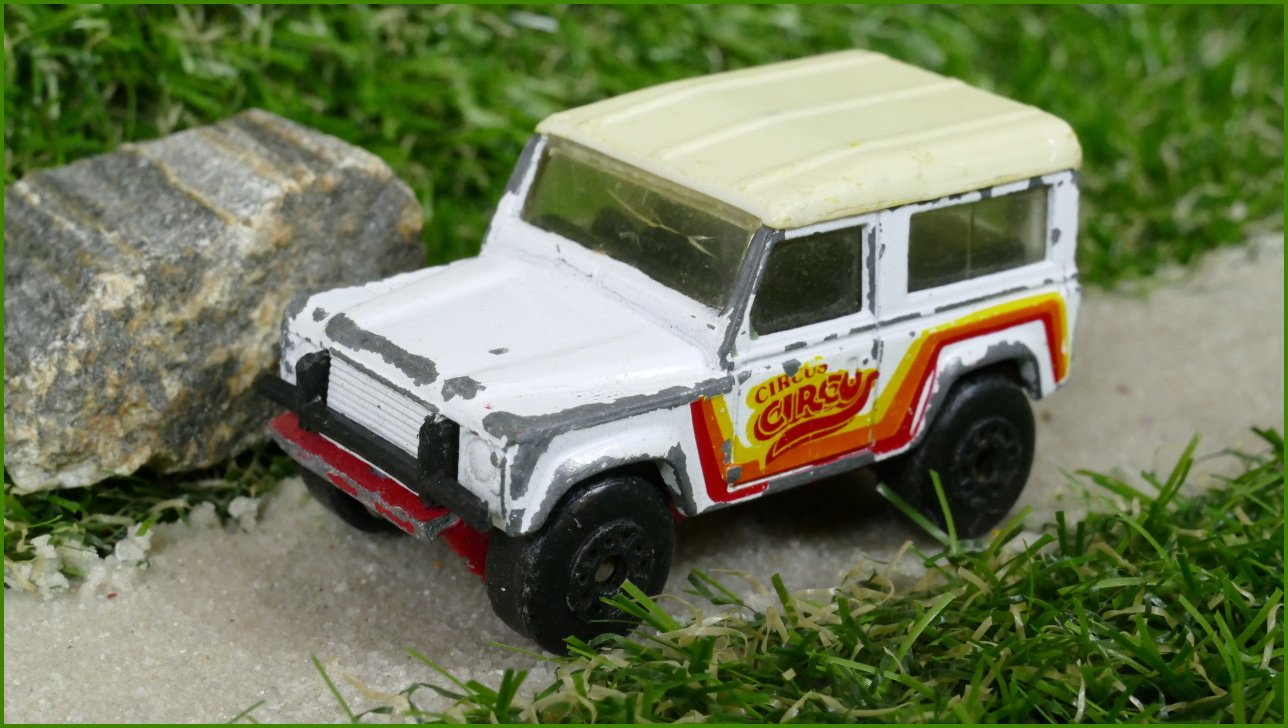 Autíčko Matchbox (Thailand) Land Rover Ninety