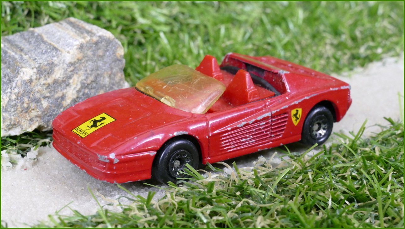 Autíčko Matchbox (Thailand) Ferrari Testarossa