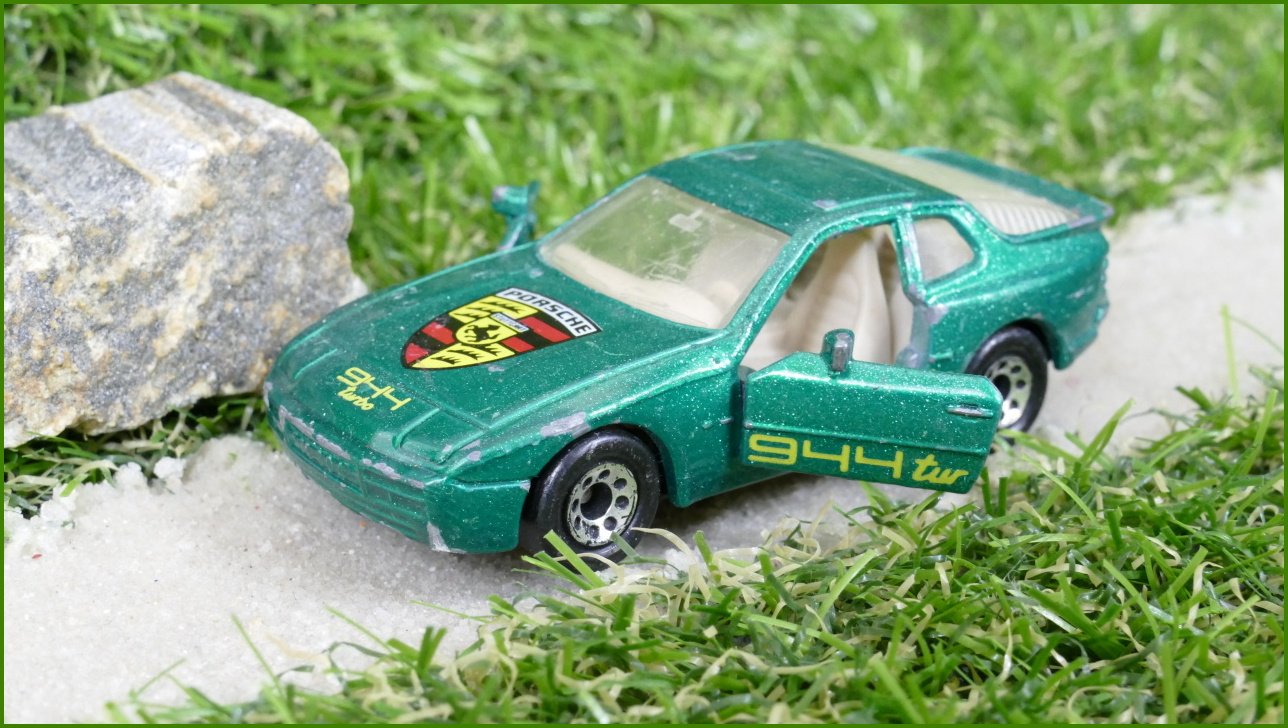 Autíčko Matchbox (Thailand) Porsche 944 Turbo